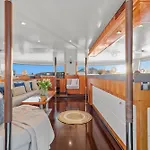 Botel Catamaran Mobydick Saint-Raphael (Var)