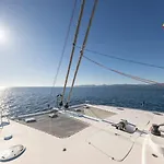 Catamaran Mobydick Botel *